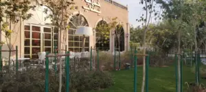 نظام البرج الهرمي للزراعة المائية وزراعة الفراولة في المساحات الصغيرة